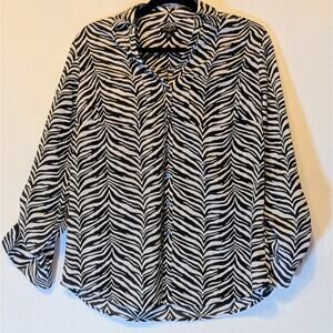 Talbots Women's 8P Black Zebra Print Long Sleeve Collared Button Blouse Petite